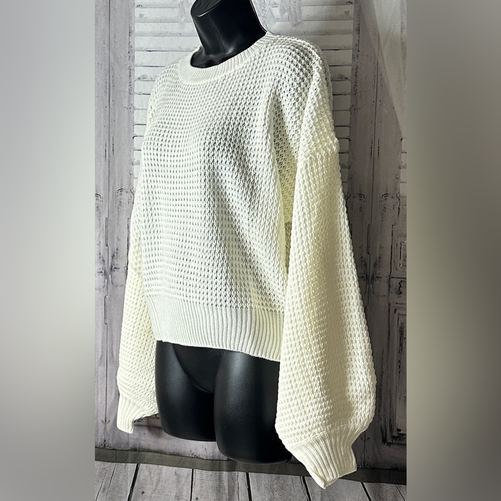 Knit sweater - Picture 9 of 9